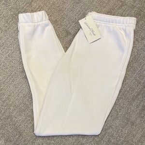 NWT Universal Thread Cream Joggers